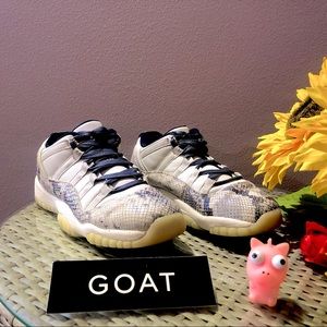 Nike Air Jordan 11 Low "Light Bone Snakeskin" Size 6.5Y